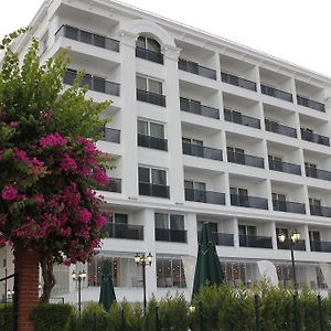 Suezer Resort Hotel